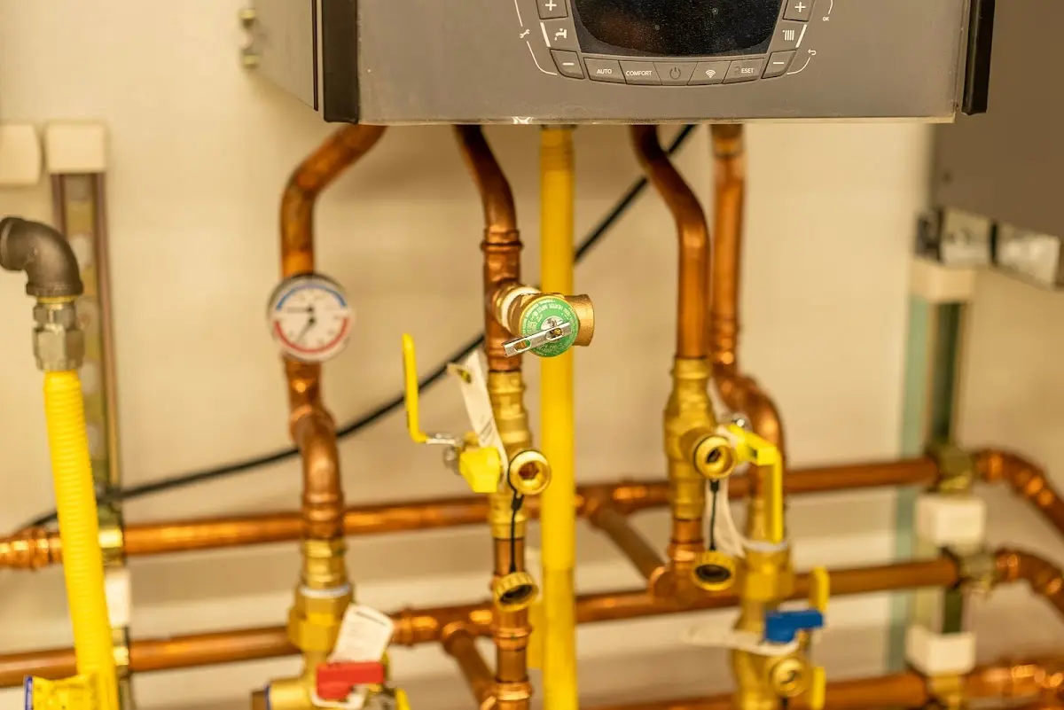 Licensed technician providing Sewer Cleanout for a homeowner in Artesia